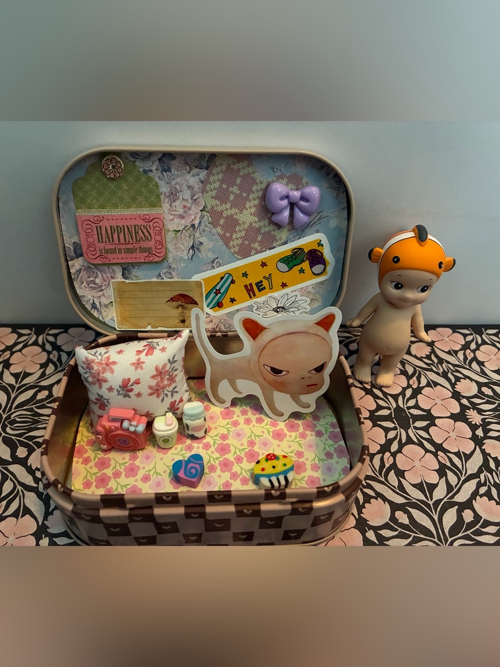 Handmade sonny angel bed trinket tin <3
